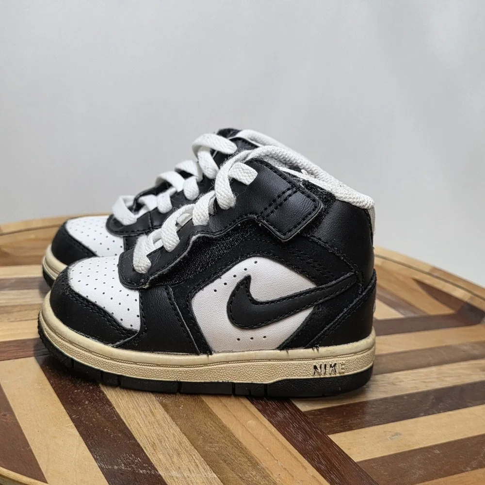 Nike Dunk Low 
